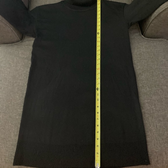 Dress - Picture 8 of 11